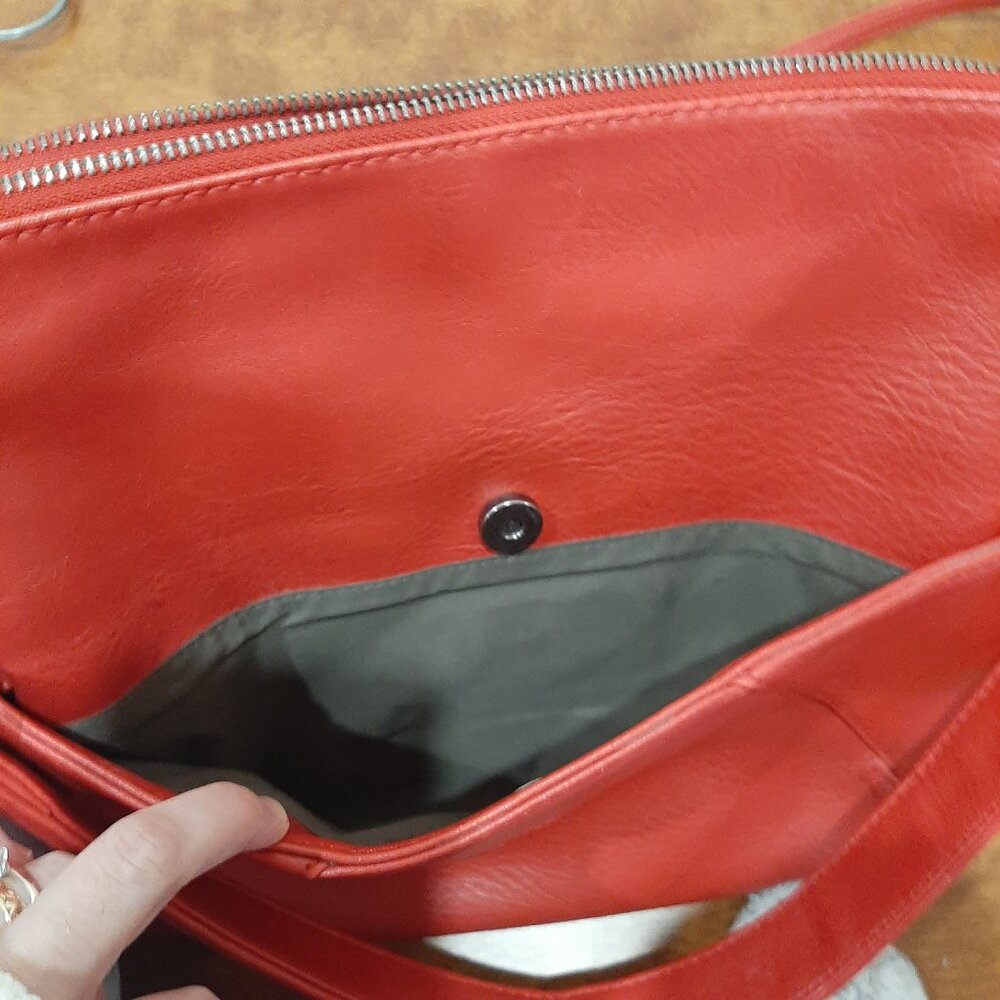 Matt & Natt vegan leather minimalist statement satchel bag - Picture 7 of 16
